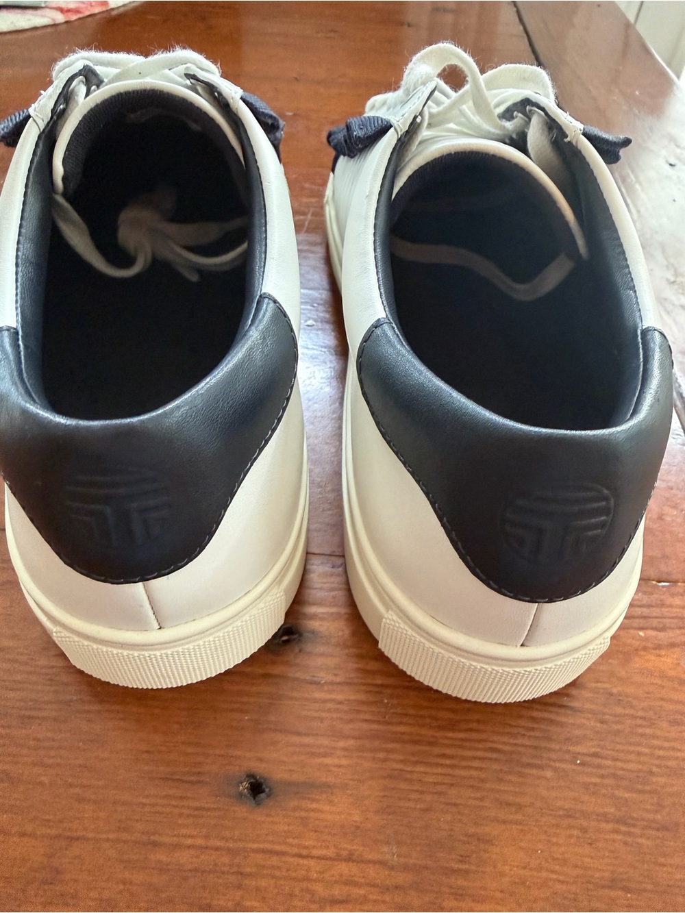 Tory Sport Ruffled Leather Sneakers - Picture 7 of 10